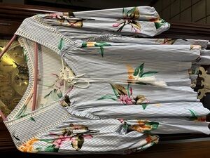 ODDY Womens S Pretty Blue Striped Floral Print Peasant Top New With Tags